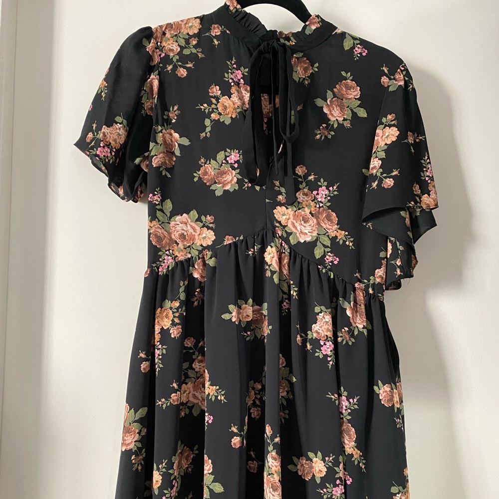 ZARA | BLACK FLORAL DRESS